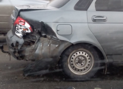В Борисоглебске на Матросовской столкнулись два автомобиля