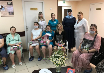 Будущих мамочек Борисоглебска поздравили с Днем семьи