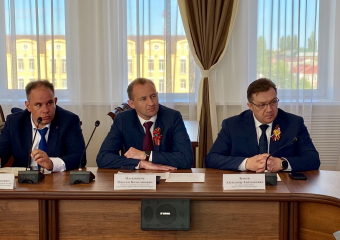 Александр Леонов избавился от приставки  и.о. и стал  официальным главой администрации БГО