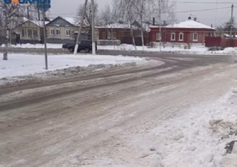 Качество уборки дорог и тротуаров в Борисоглебске оценил наш мобкорр в своем видеосюжете