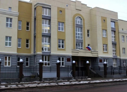 Полицейского, обвиняемого по двум статьям УК, Борисоглебский суд отпустил под домашний арест 