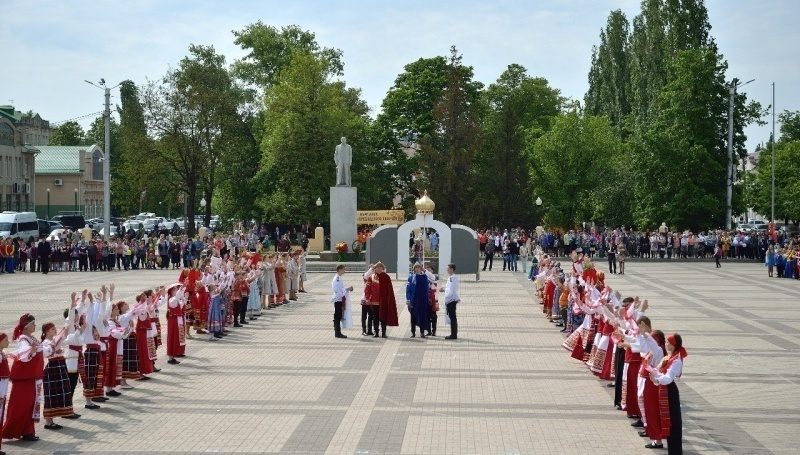 Борисоглебск на 10 дней. День города Борисоглебск Воронежской области. С праздником день города Борисоглебска Воронежской области. Борисоглебск весной. Фото города Борисоглебска Воронежской области день города.