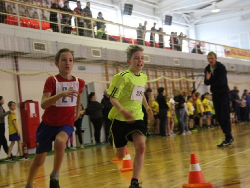 На весенних каникулах борисоглебские школьники соревновались в легкой атлетике