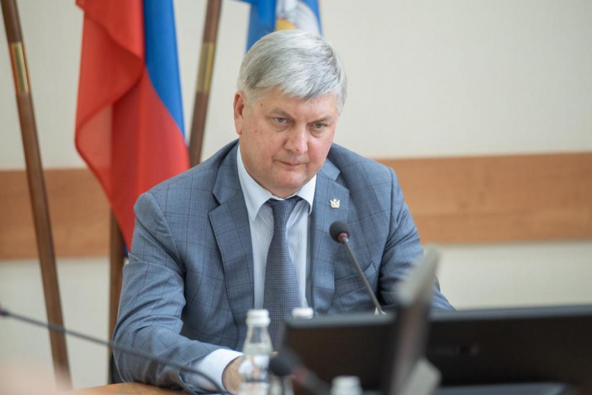 Губернатор Гусев утвердил проведение лотерей среди вакцинированных от ковида жителей Воронежской области