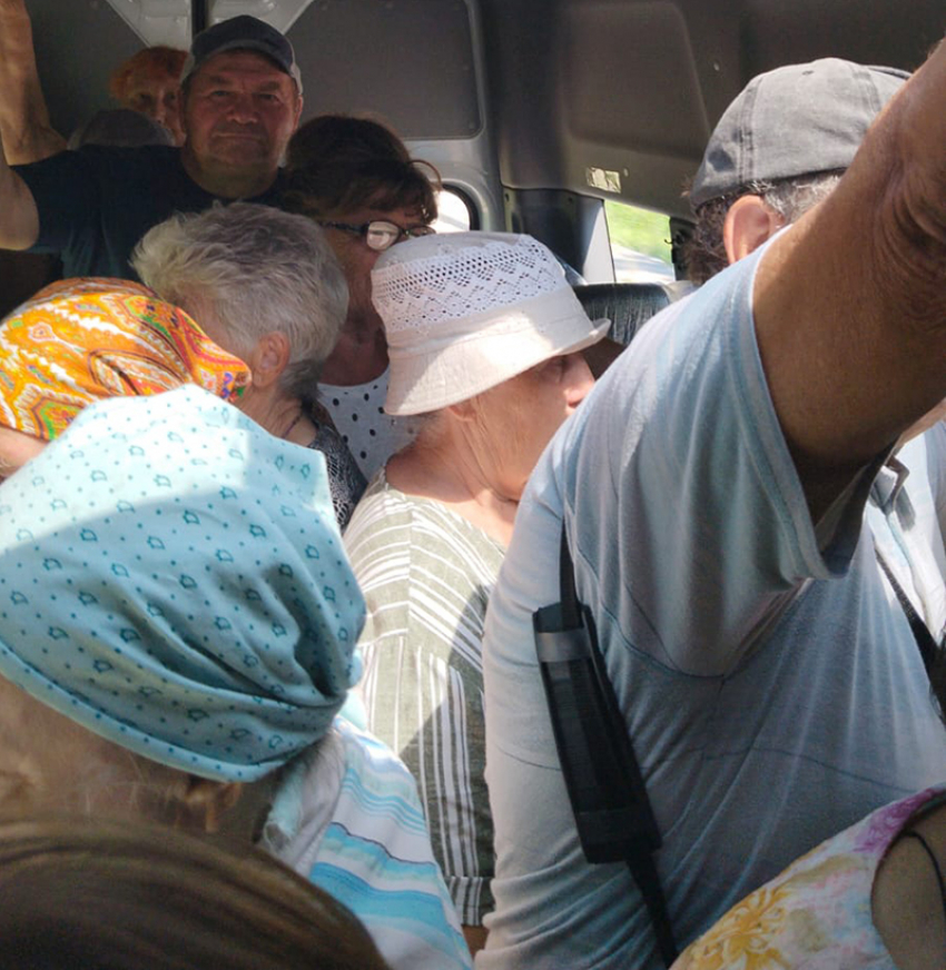 «Набивают, как селедку»: что происходит на сельских автобусных маршрутах Борисоглебского округа 