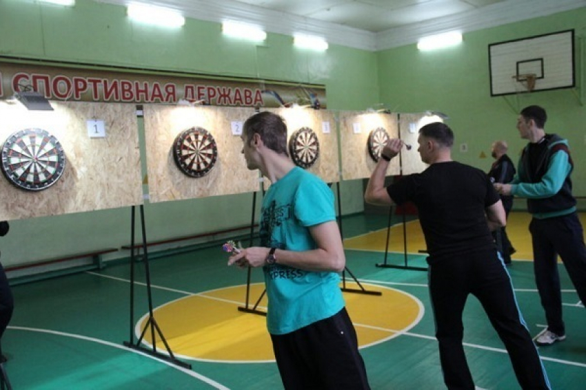 Борисоглебские спортсмены в День народного единства взялись за дротики