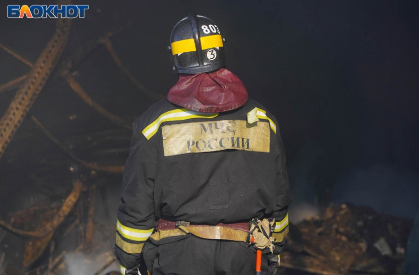 Пожар возник на предприятии в Воронежской области из-за атаки БПЛА