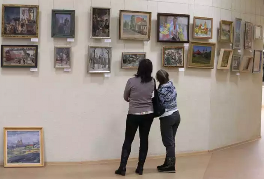 В Борисоглебске открылась выставка Виктора Сапрыкина