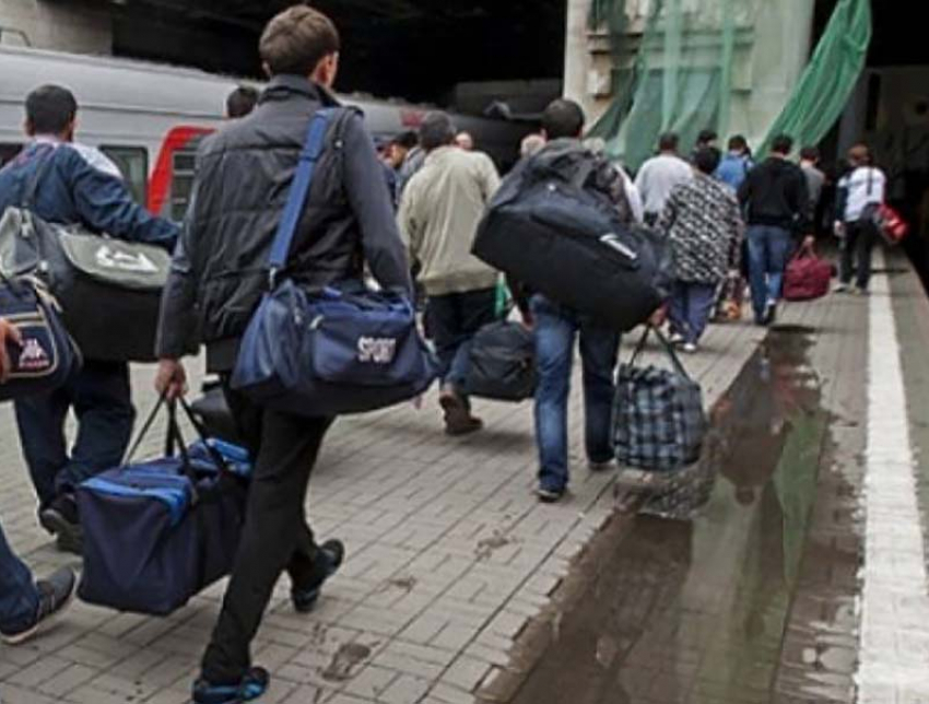 Из Борисоглебска уехали  почти  1000 мигрантов