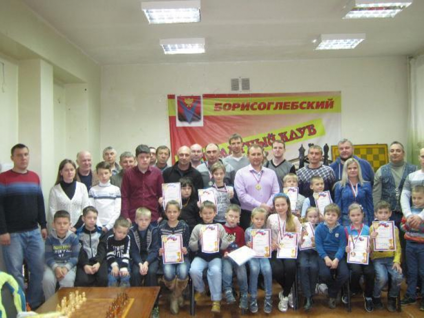 В Борисоглебске прошел  турнир по семейным шахматам