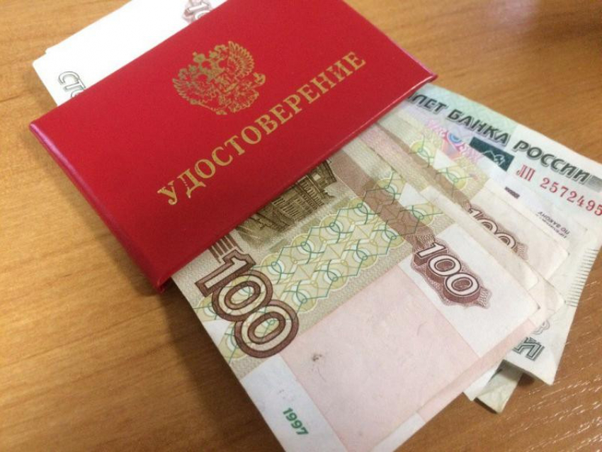 В Пенсионном фонде рассказали, как будут выплачивать пенсии в Воронежской области в праздничные дни 