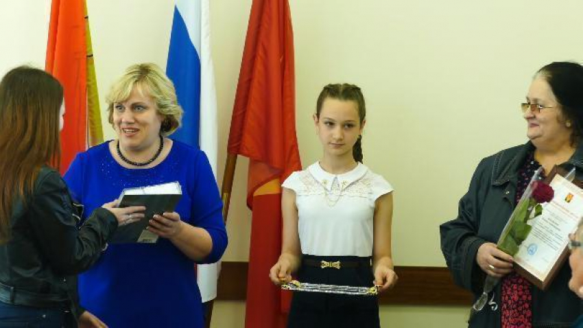 В  администрации Борисоглебска наградили особых выпускников
