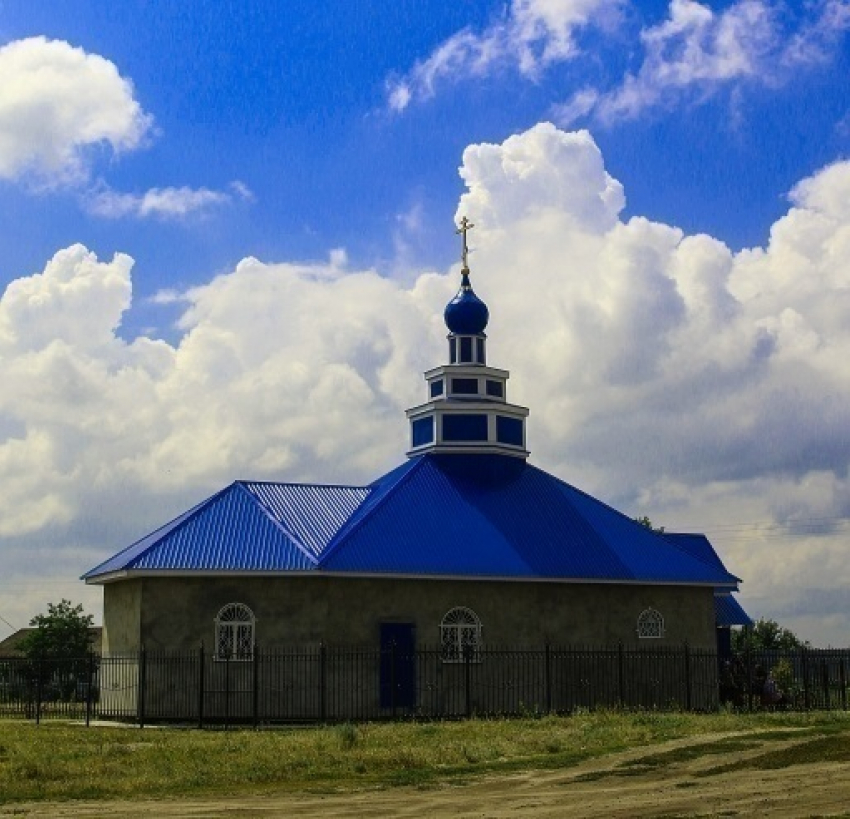 Епископ Борисоглебский и Бутурлиновский Сергий совершил чин великого освящения храма в селе Махровка.