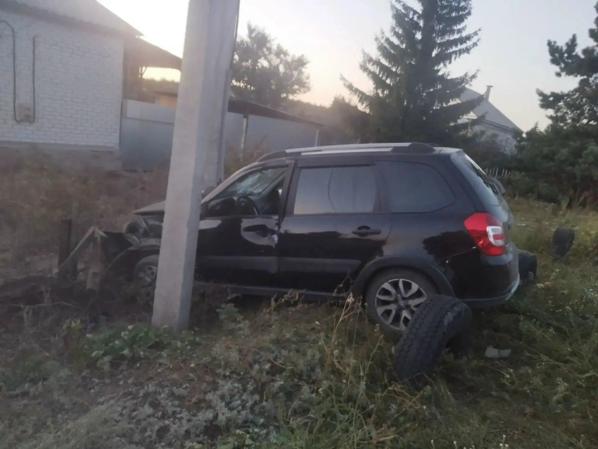 Пьяный водитель въехал в опору ЛЭП в селе под Борисоглебском
