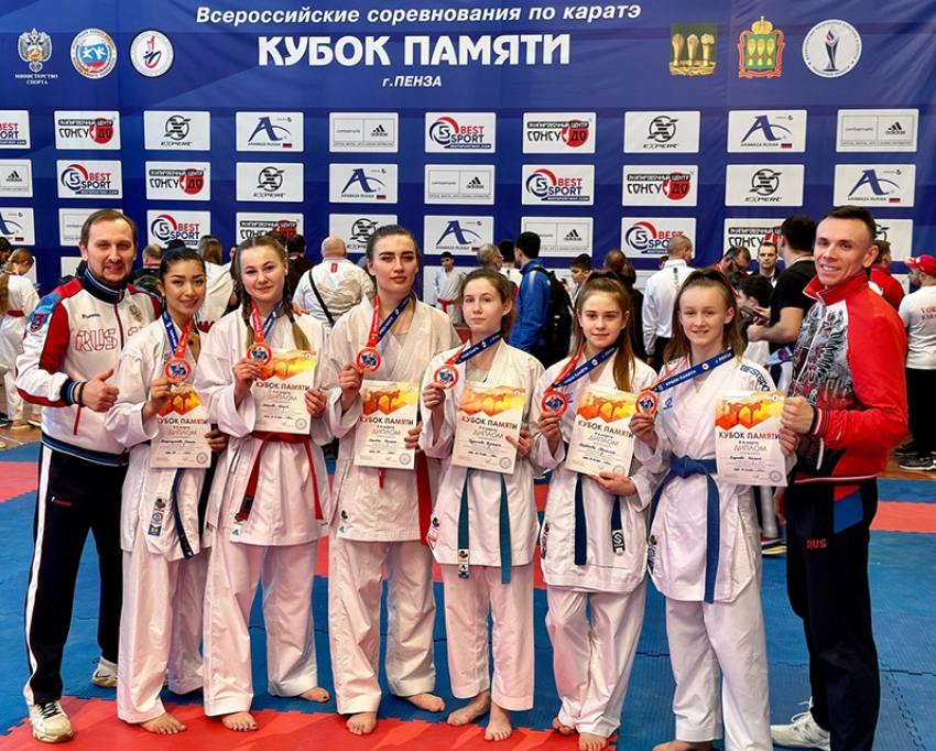 Борисоглебские каратистки показали  лучшие результаты на Всероссийских соревнованиях в Пензе 
