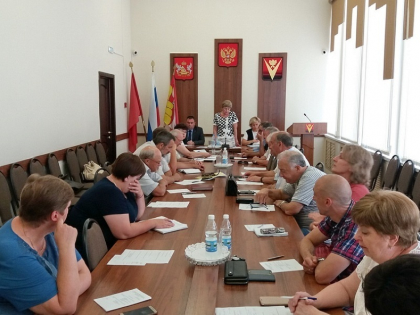 Борисоглебские партийцы и общественники встретились для разговора о насущном в администрации