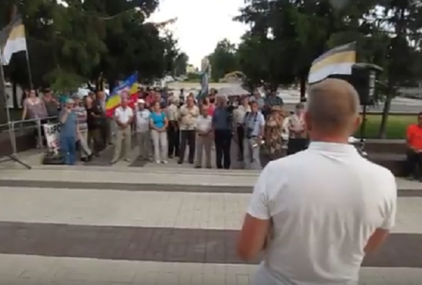 Митинг «против добычи никеля и повышения пенсионного возраста» прошёл в Борисоглебске незаметно