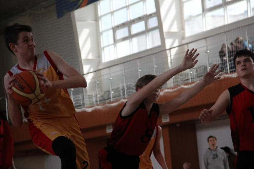 Баскетболисты Борисоглебска стали призерами  Первенства Воронежской области