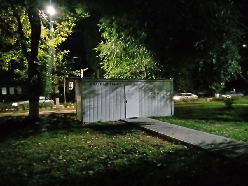 «Мертвые» проекты Борисоглебска: общественные туалеты в центре города