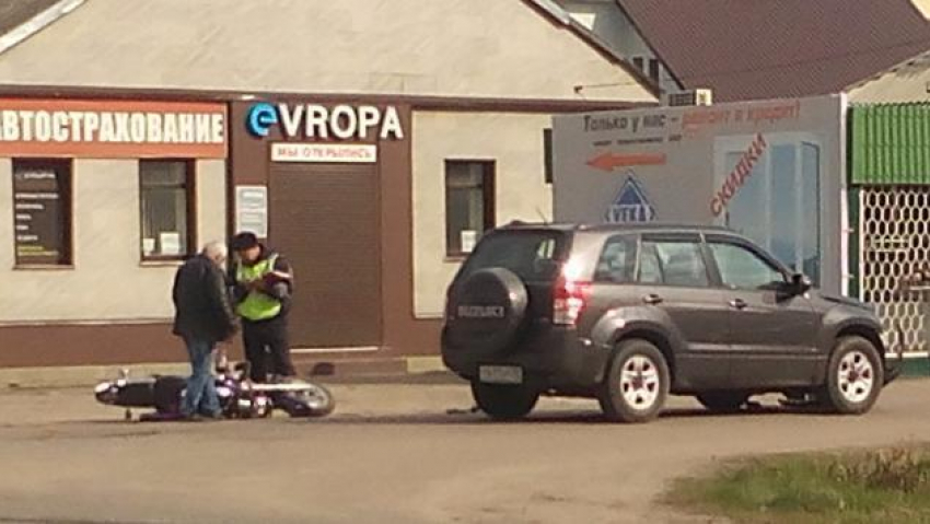 На улице Пешкова г. Борисоглебска сбили мотоциклиста