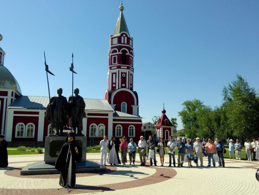 Официальное открытие VI Всероссийского фестиваля русской словесности и культуры «Во славу Бориса и Глеба» состоялось в Борисоглебске.