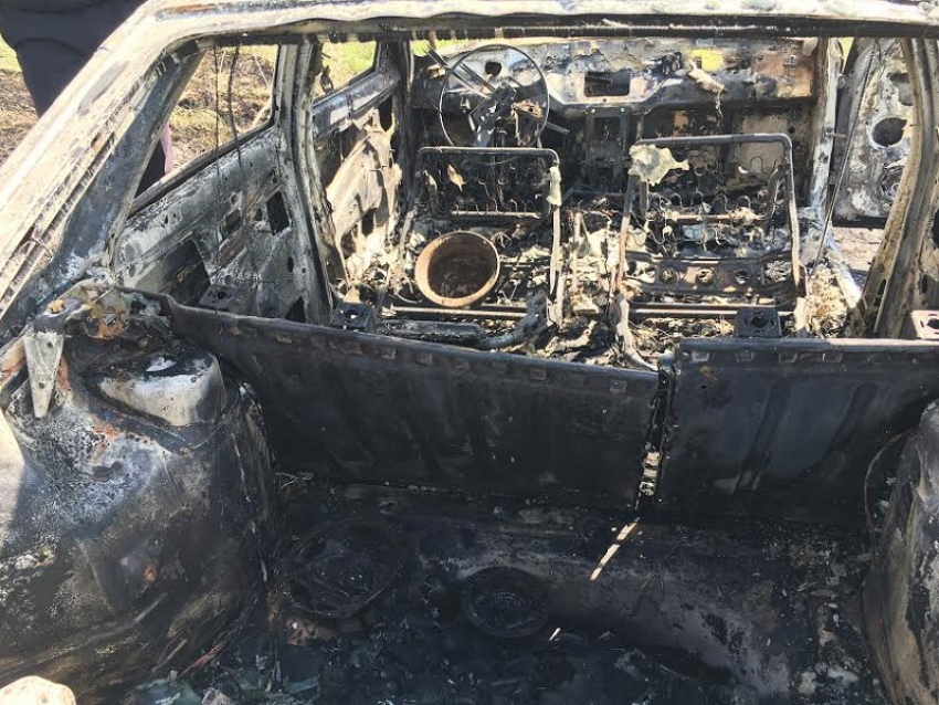 В Новохоперском районе сгорел автомобиль