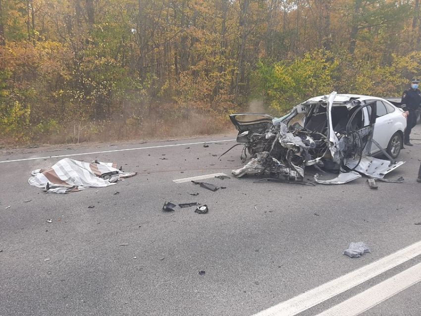 25-летний водитель Ford Focus погиб в ДТП с тремя автомобилями в Грибановском районе