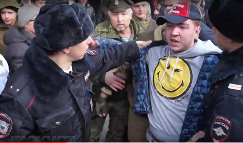 Известного в Борисоглебске активиста «скрутили» на оппозиционном митинге в столице Черноземья