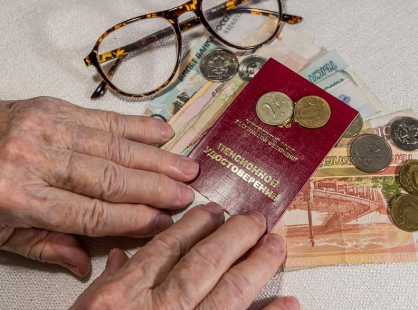 В декабре пенсионеры в России получат две пенсии