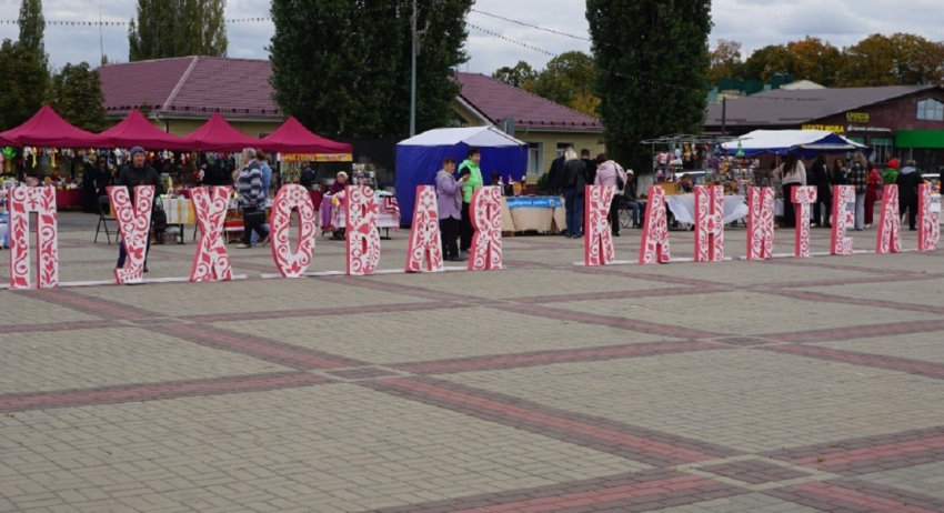 «Пуховая канитель» развернулась в центре Поворино в минувшую субботу