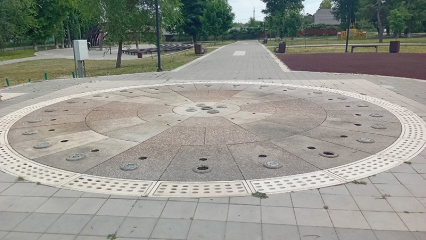  Жители Новохоперска  возмущены неработающим фонтаном 