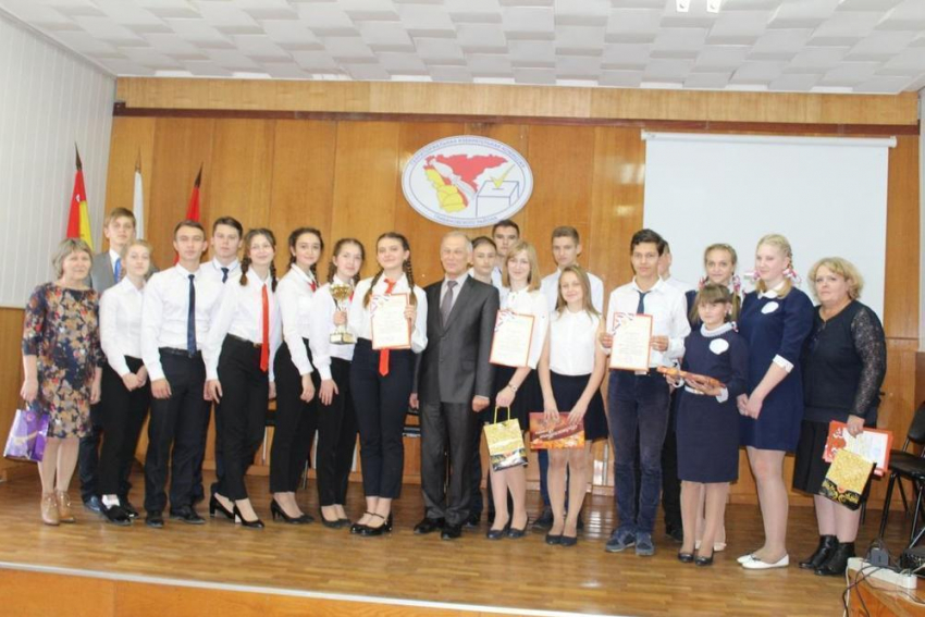 В Грибановском районе выявили самых грамотных и продвинутых юных избирателей.