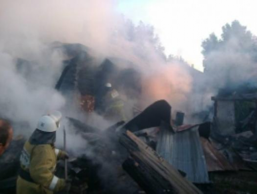 В Грибановском районе сгорел дом