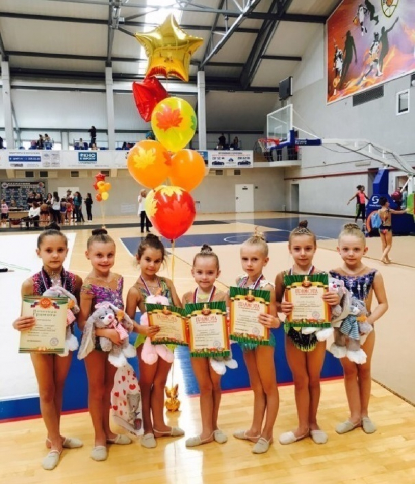 Борисоглебские гимнастки вернулись с соревнований с медалями