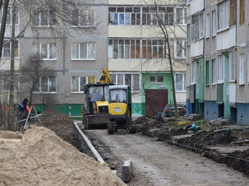 Стало известно, какие дворы благоустроят в восточных районах Воронежской области в 2022 году