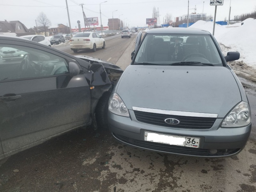 Две женщины и 13-летняя девочка пострадали в ДТП в Борисоглебске 