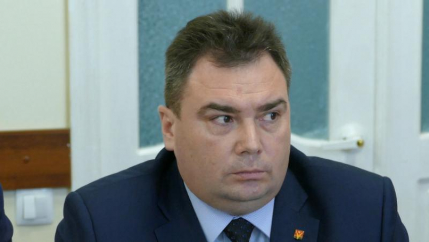 «Не поддерживать»: справедливороссы выступили против кандидатуры Андрея Пищугина