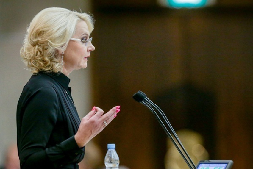 Голикова пообещала лучше кормить россиян с 2021 года