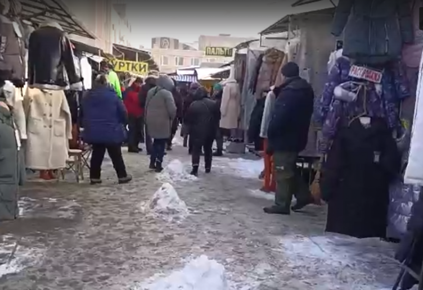 Ссора двух женщин на территории рынка Борисоглебска закончилась судом 