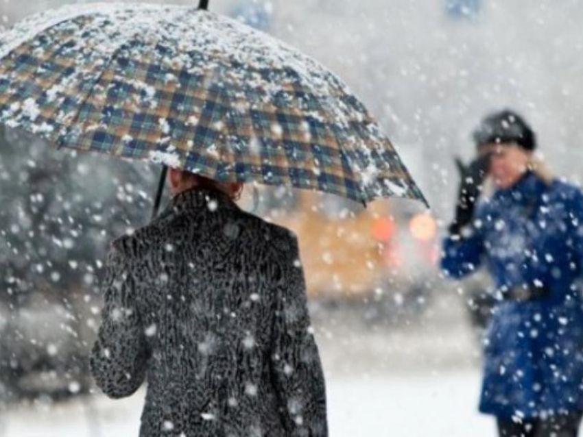 Сильный ветер с дождем и мокрым снегом пообещали жителям Воронежской области синоптики