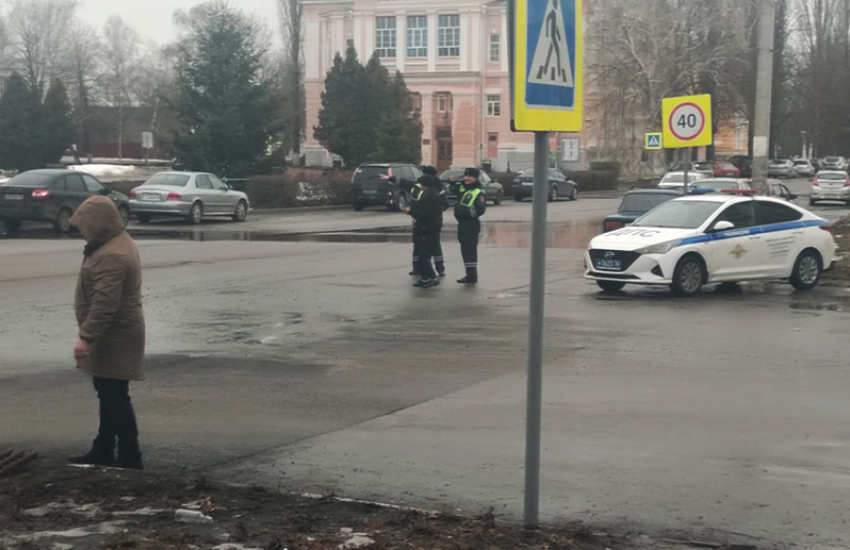 Сегодня в Воронежской области сотрудники ДПС проведут рейды на пешеходных переходах