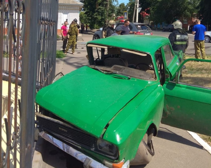 Мать и дочь пострадали в ДТП у стадиона в Борисоглебске