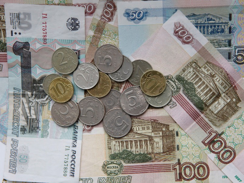 За год средняя зарплата в Воронежской области выросла на 18,7%