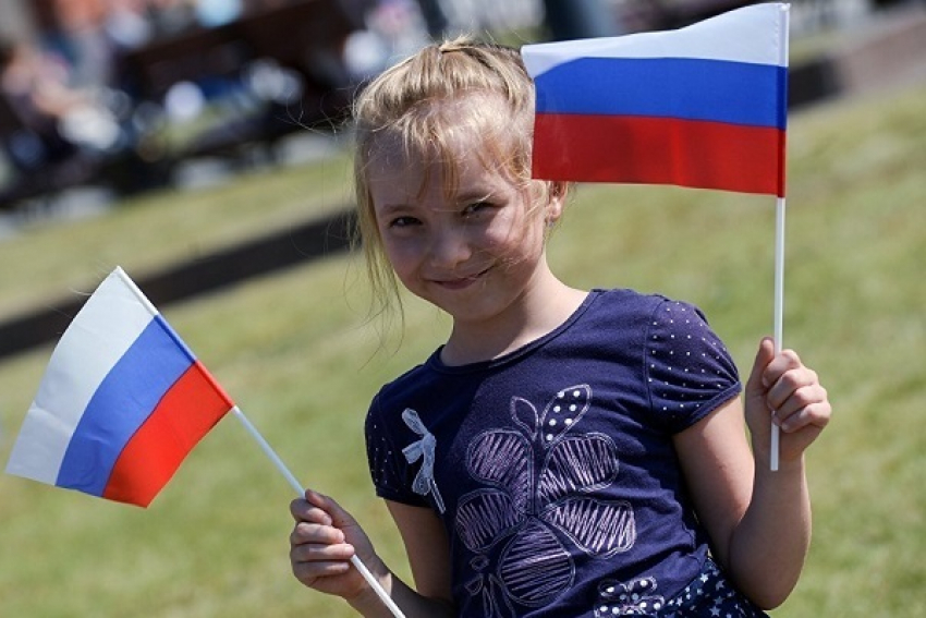 Власти наконец-то назвали русских русскими, а не россиянами