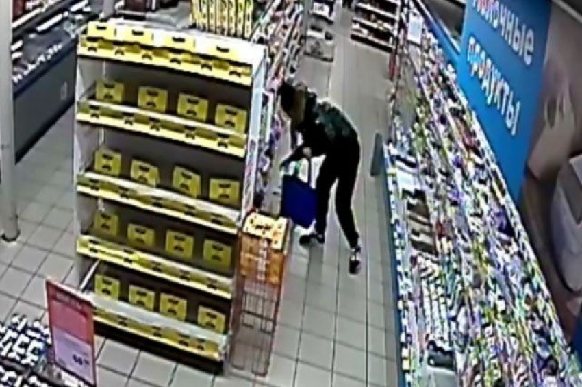 В Борисоглебске задержана женщина, укравшая замороженную пиццу из сетевого магазина