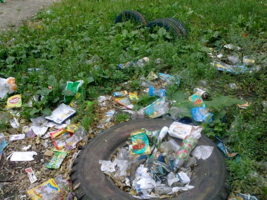 В Борисоглебске ликвидируют несанкционированную свалку на стадионе «Химмаш» 