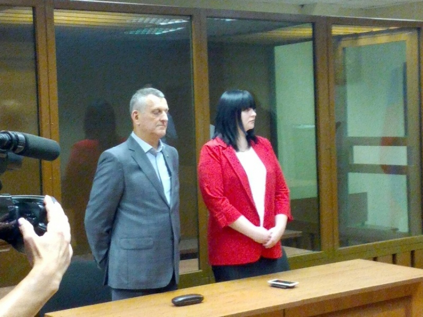 Борисоглебский городской суд приговорил Александра Волоса к 2,5 годам колонии строгого режима