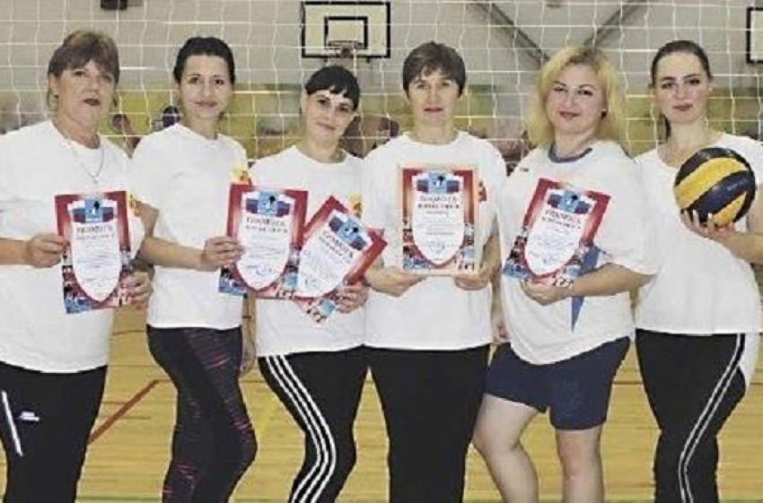 Терновские волейболистки взяли «серебро» в Жердевке