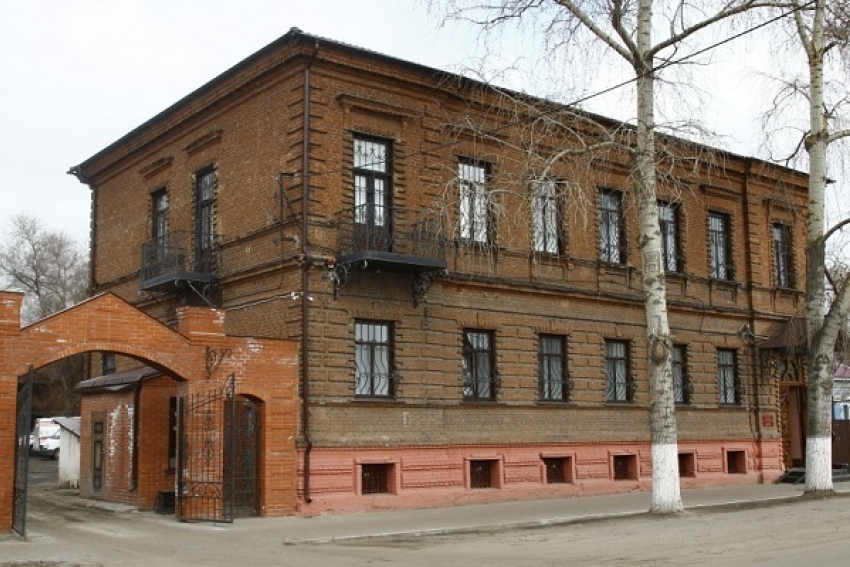 В борисоглебском краеведческом музее открылась выставка «Борисоглебцы встречают Первомай»