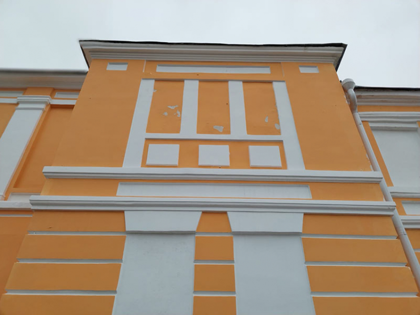 Как выглядит фасад Борисоглебского драмтеатра после зимнего ремонта